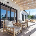 Villa With Privat Saltwater Pool
