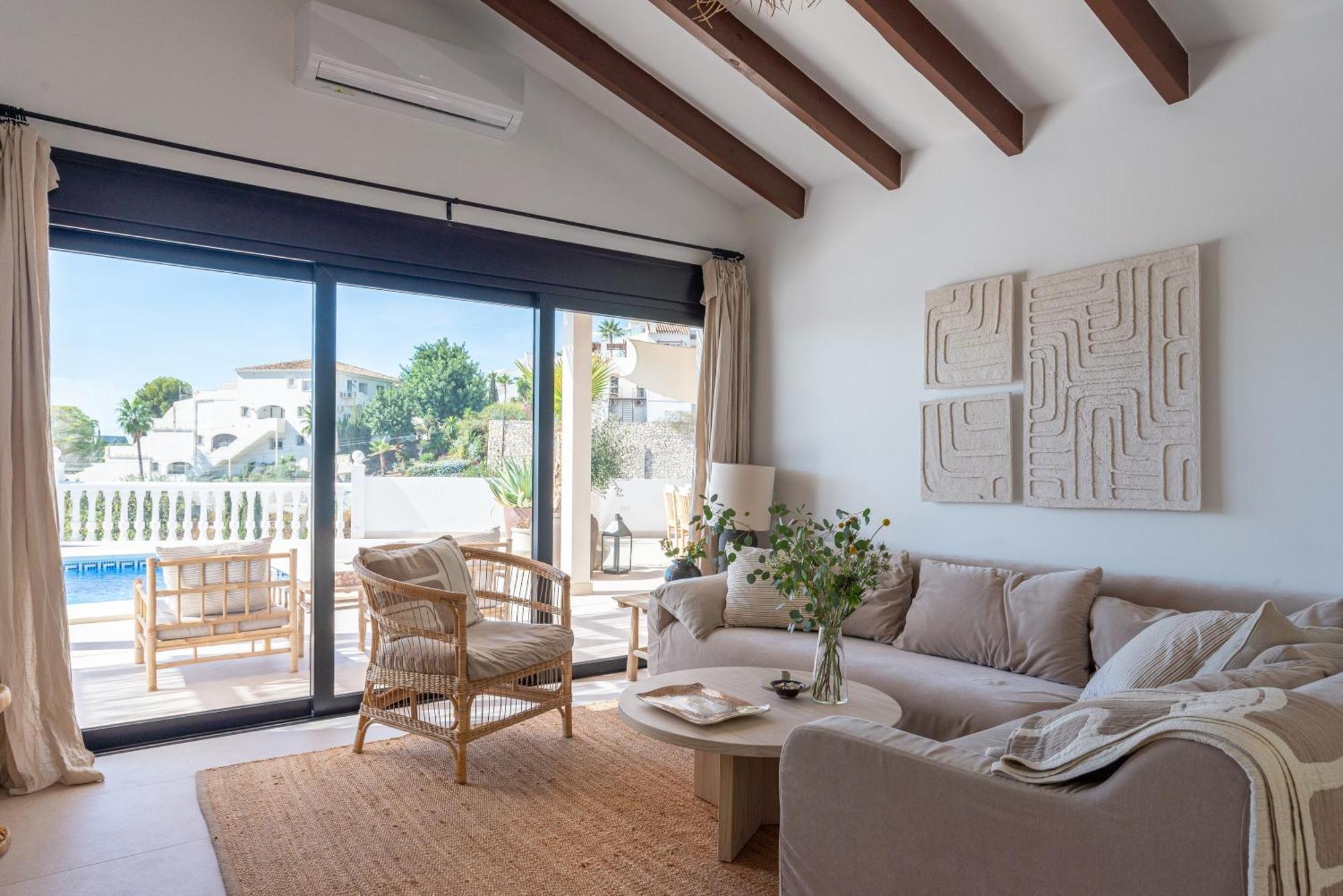 Holiday home With Privat Saltwater Pool
